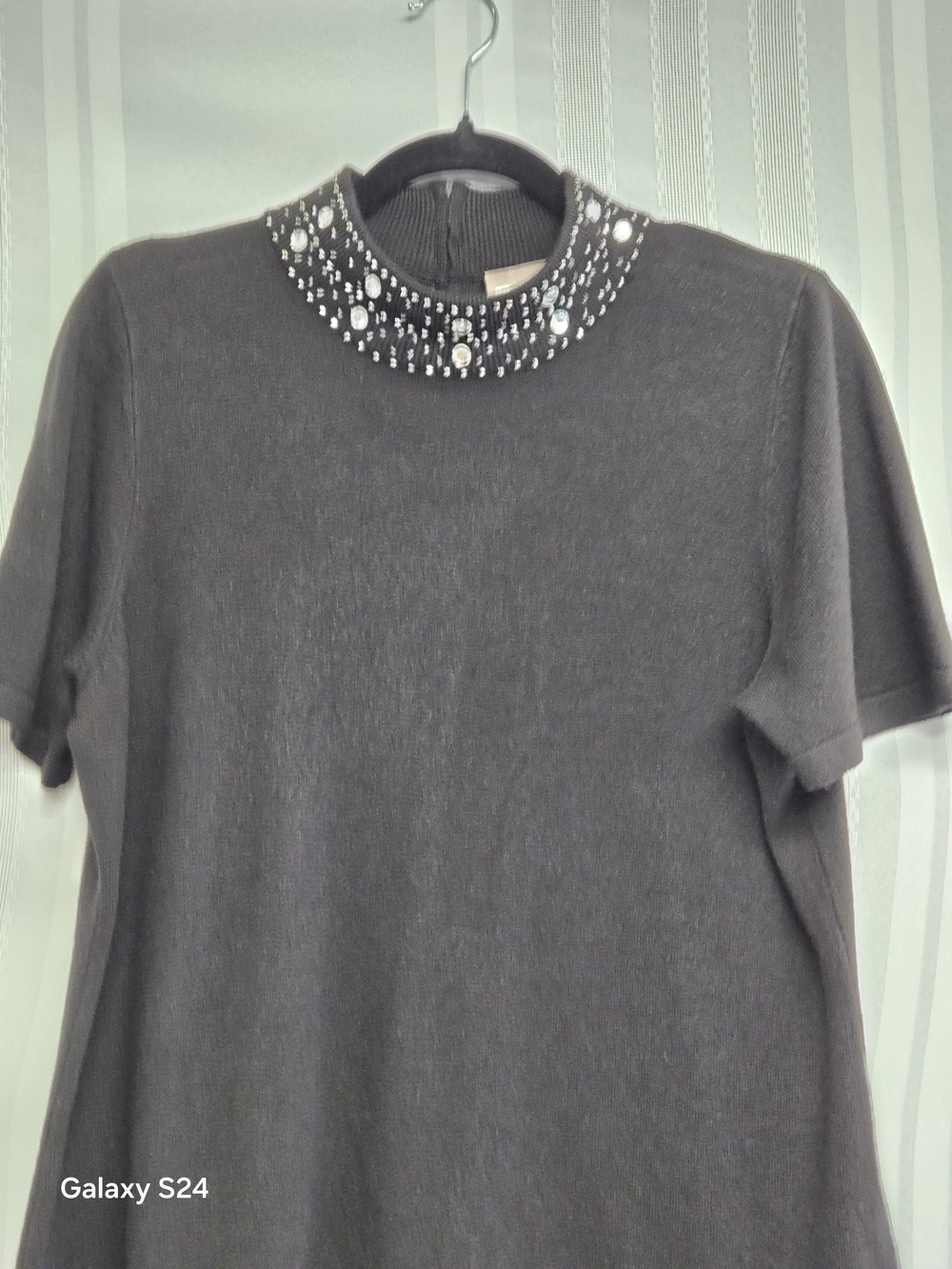 Embellished Mock Neck Short-Sleeve Top - Black - Picture 2 of 11